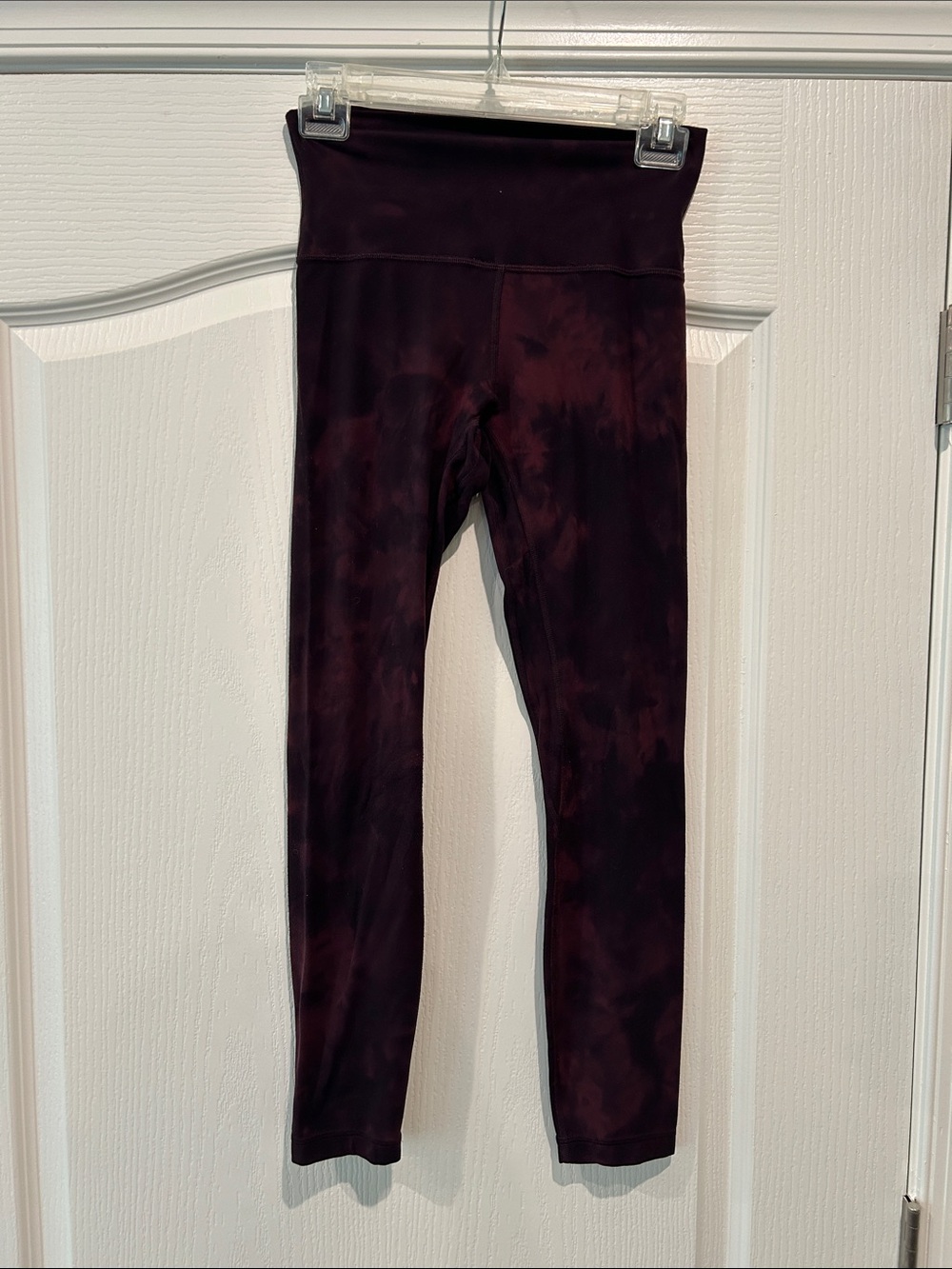 lululemon athletica Women's Dark Maroon Tie-Dye Leggings 25 inch inseam